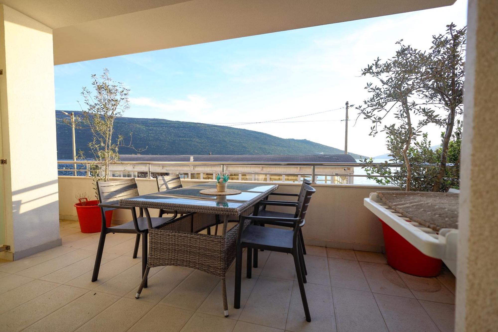 Apartments Milanovic Herceg Novi Eksteriør bilde