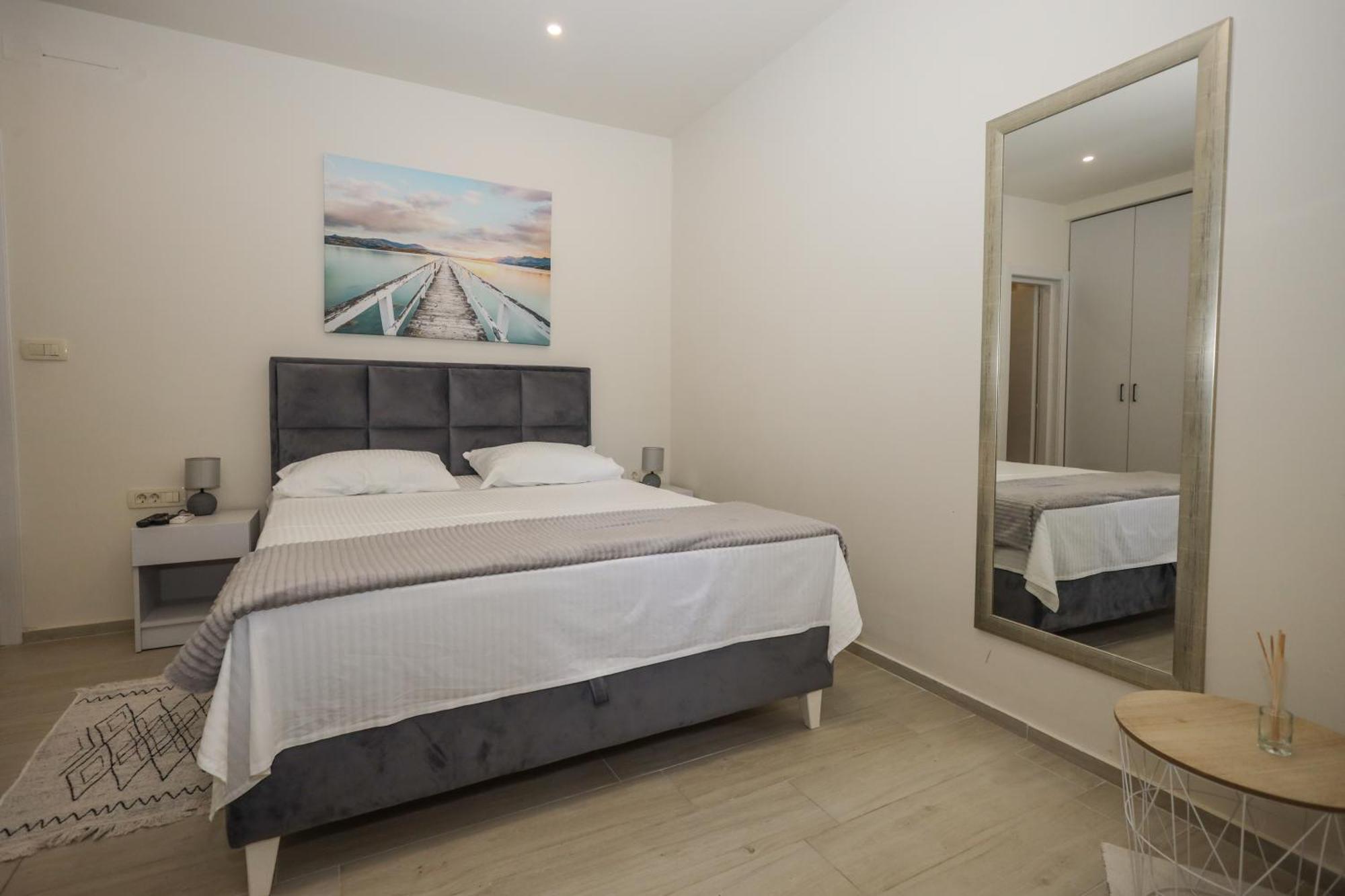 Apartments Milanovic Herceg Novi Rom bilde