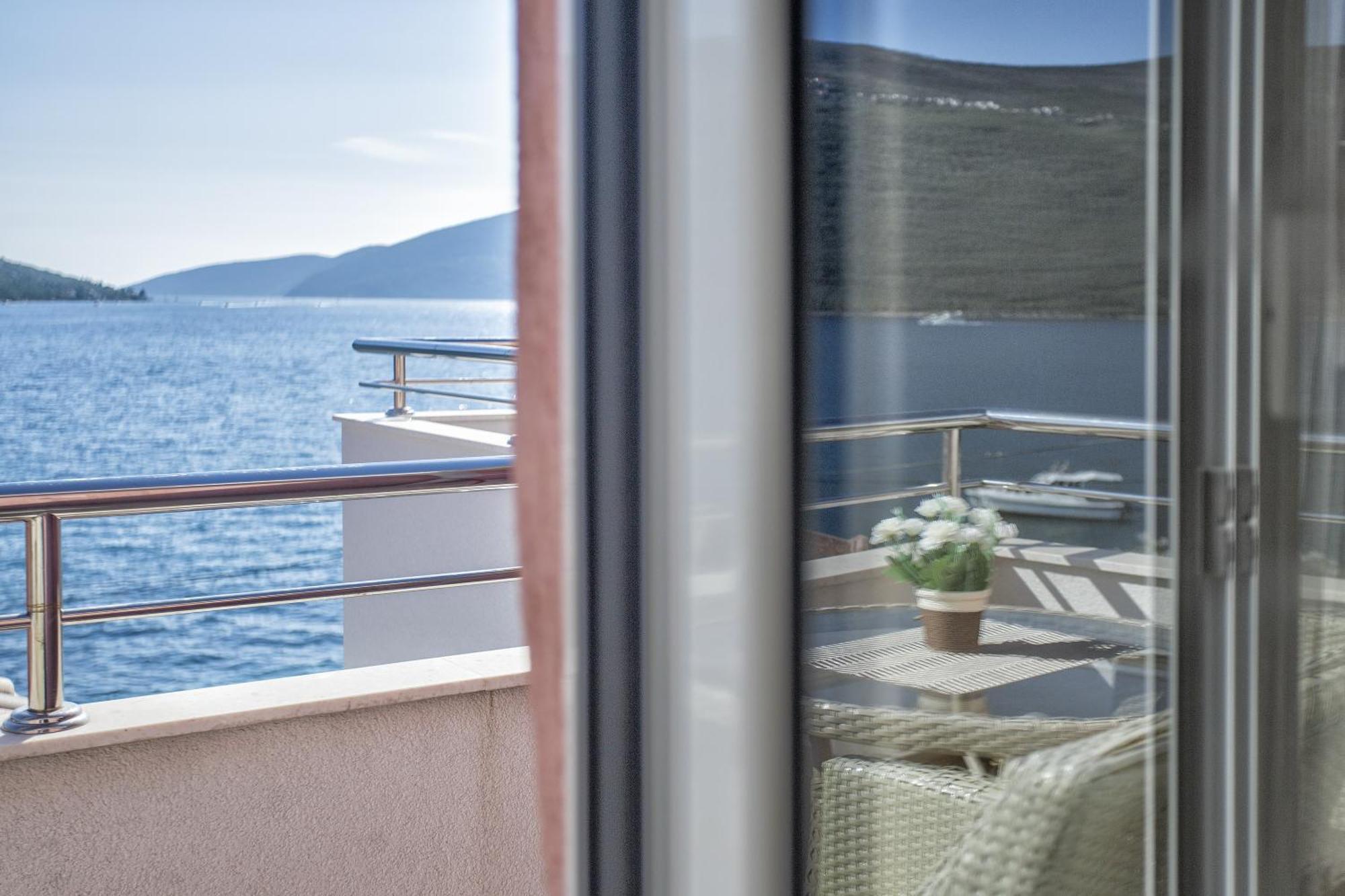 Apartments Milanovic Herceg Novi Rom bilde