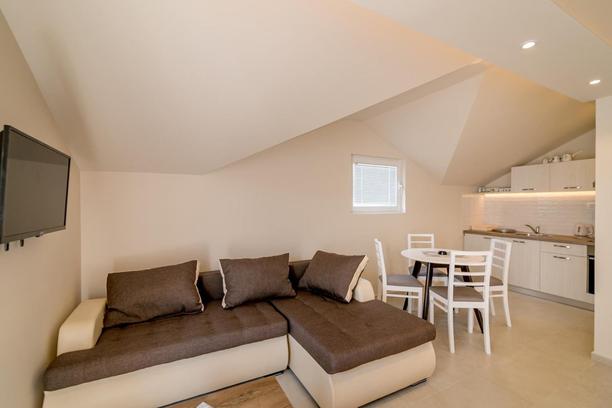 Apartments Milanovic Herceg Novi Rom bilde